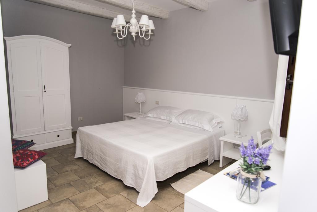 Masseria Gravelle Turi Rom bilde